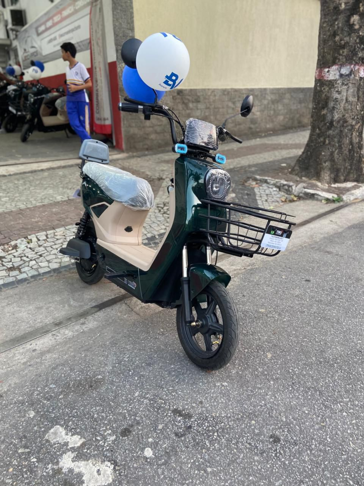 MOTO EL&Eacute;TRICA BELLA